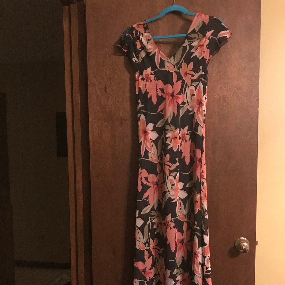 Beautiful Maxi Floral Print Dress